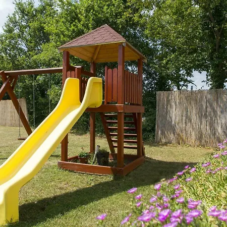 Tatil Evi Beautiful Holiday Home With Private Pool In Labin Nedeščina