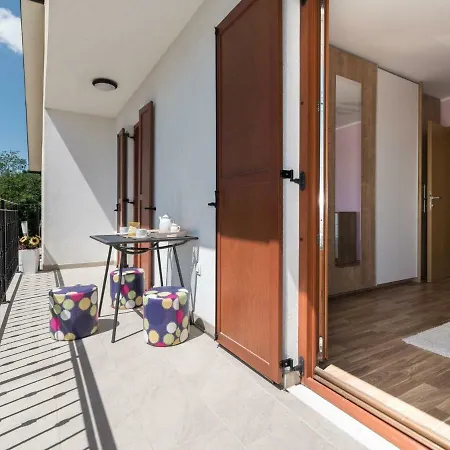 Beautiful Holiday Home With Private Pool In Labin Tatil Evi Nedeščina