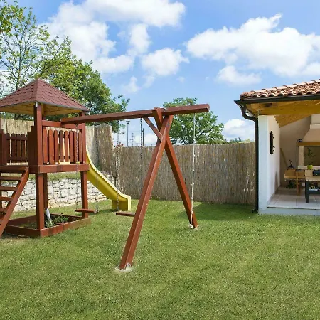 Tatil Evi Beautiful Holiday Home With Private Pool In Labin *