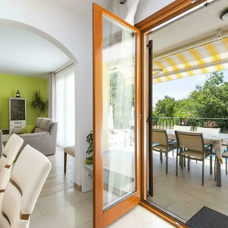Beautiful Holiday Home With Private Pool In Labin