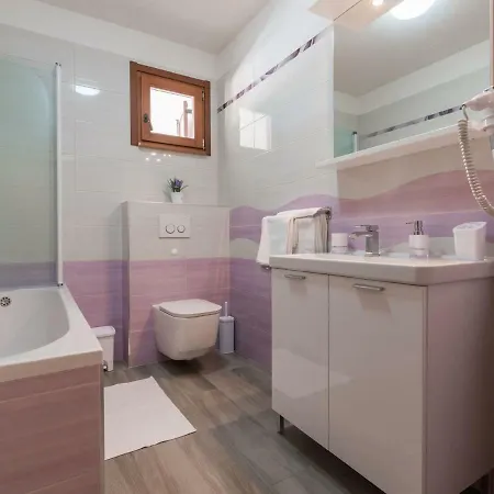 Beautiful Holiday Home With Private Pool In Labin * Nedeščina
