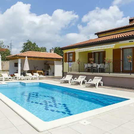 Tatil Evi Beautiful Holiday Home With Private Pool In Labin *
