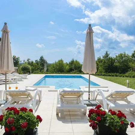 Beautiful Holiday Home With Private Pool In Labin *